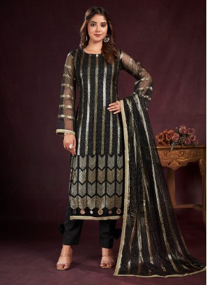 Scintillating Black Salwar Suit