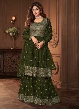 Shamita Shetty Magnificent Green Readymade Salwar Kameez
