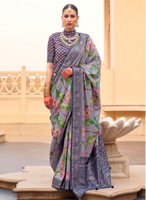 Silk Floral Print Classic Saree in Purple
