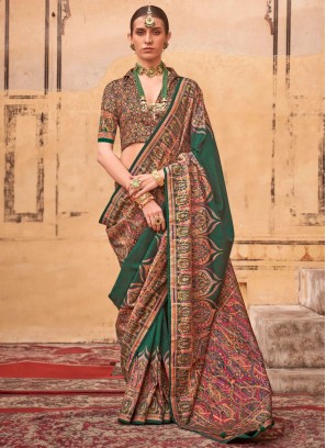 Silk Paisley Print Trendy Saree in Green