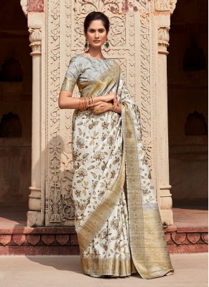 Sonorous Handloom silk Designer Saree