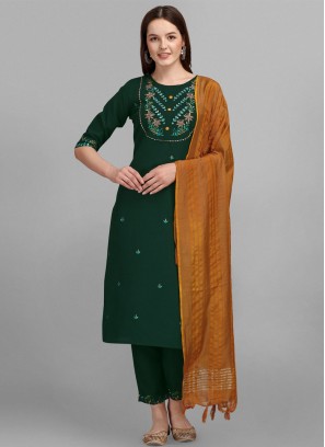 Sonorous Salwar Kameez For Party