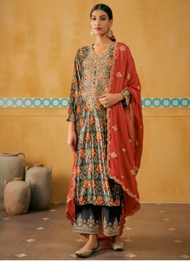 Sonorous Velvet Digital Print Salwar Suit