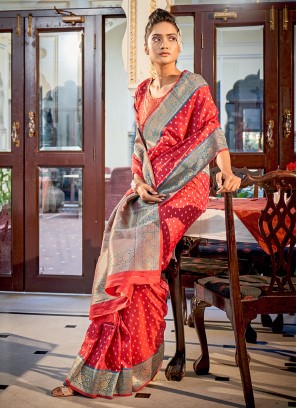 Spectacular Banarasi Silk Classic Saree