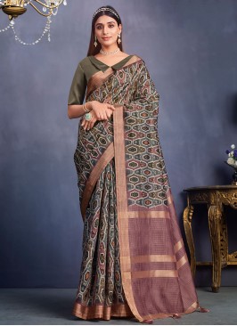 Spectacular Geometric Print Wedding Trendy Saree