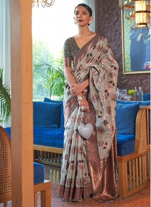 Spectacular Zari Organza Trendy Saree