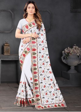 Splendid Faux Georgette Off White Designer Saree