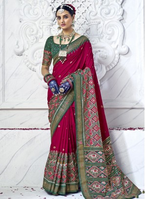 Staring Mirror Classic Saree