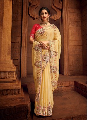 Stunning Silk Mehndi Classic Saree