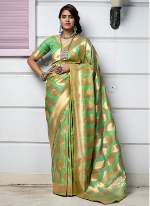 Stunning Weaving Banarasi Silk Traditional Saree