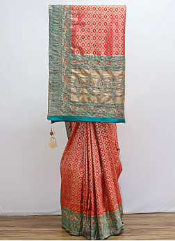 Stylish Golden And Red Banarasi Silk Saree For Wed
