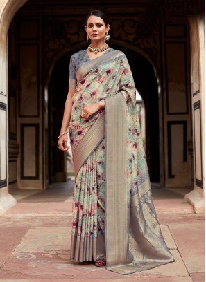 Sumptuous Woven Grey Handloom silk Trendy Saree