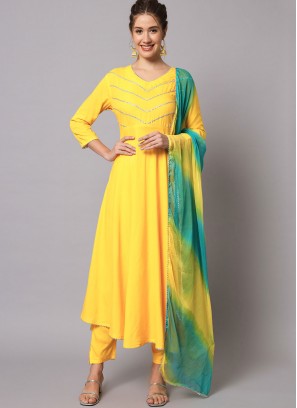 Superb Plain Festival Salwar Kameez