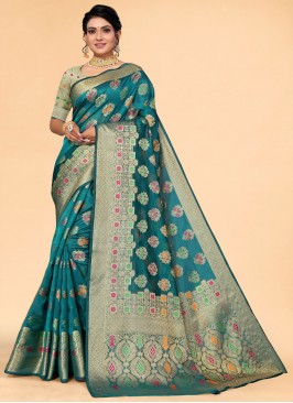 Superb Teal Classic Saree