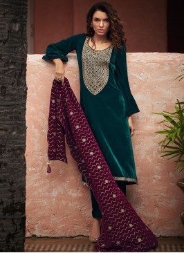 Swanky Green Festival Salwar Kameez