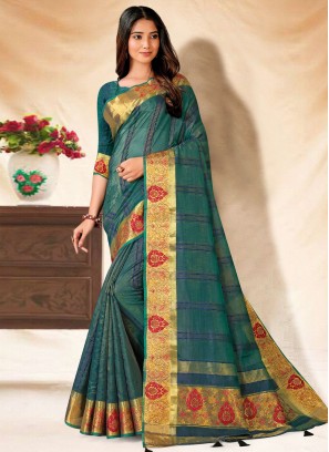 Swanky Saree For Festival