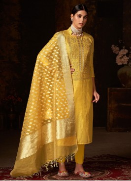 Swanky Silk Embroidered Trendy Salwar Kameez