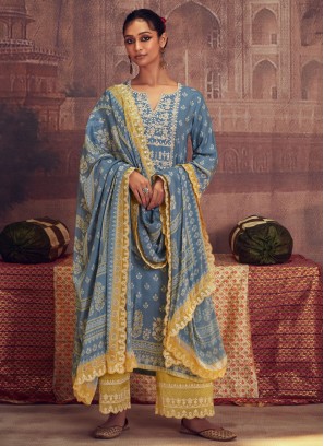 Tantalizing Blue Digital Print Salwar Suit