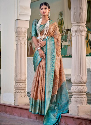 Tempting Silk Weaving Trendy Saree