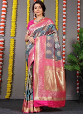 Titillating Banarasi Silk Mehndi Saree