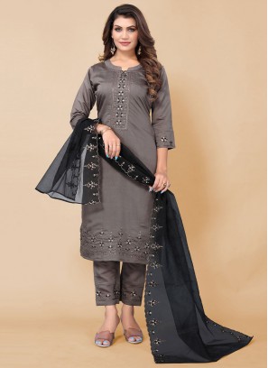 Trendy Salwar Kameez Embroidered Chinon in Grey