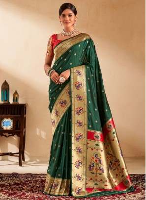 Trendy Saree Zari Silk in Green