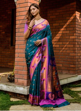 Vivacious Morpeach  Banarasi Silk Classic Saree