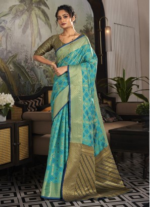 Weaving Handloom silk Classic Saree in Aqua Blue