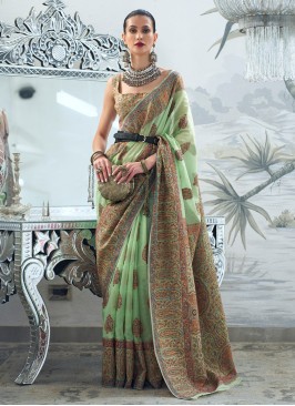 Weaving Handloom silk Trendy Saree in Green