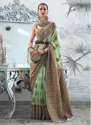 Weaving Handloom silk Trendy Saree in Green