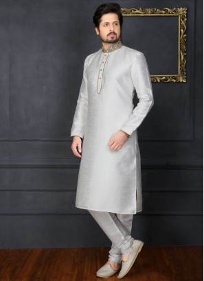 White Embroidered Kurta Pajama