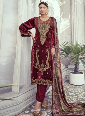 Winsome Embroidered Velvet Pant Style Suit