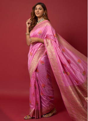 Woven Silk Classic Saree in Pink